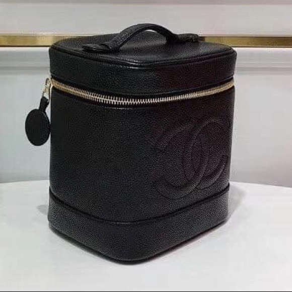 💓Sold💓Chanel Vintage Black Caviar Vanity Case - Picture 2 of 16